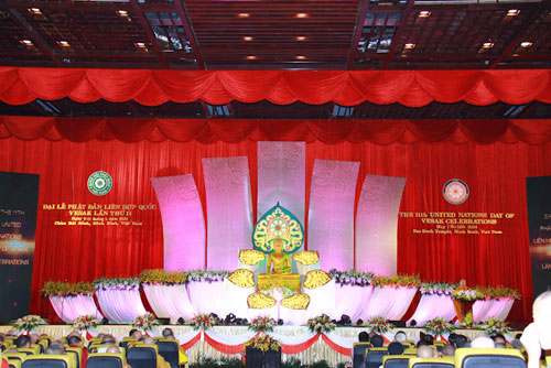 งานวันวิสาขบูชา 2014 ได้เสร็จสิ้นลงด้วยผลสำเร็จอย่างงดงาม